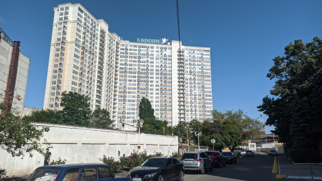 Квартира Кадорр Бассейная Apt Odeassa Basseinaya Apartamento Odessa Exterior foto